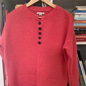 Womens top, great color, nice and cozy...